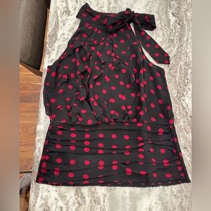 Sleeveless blk/cranberry polka-dot top!